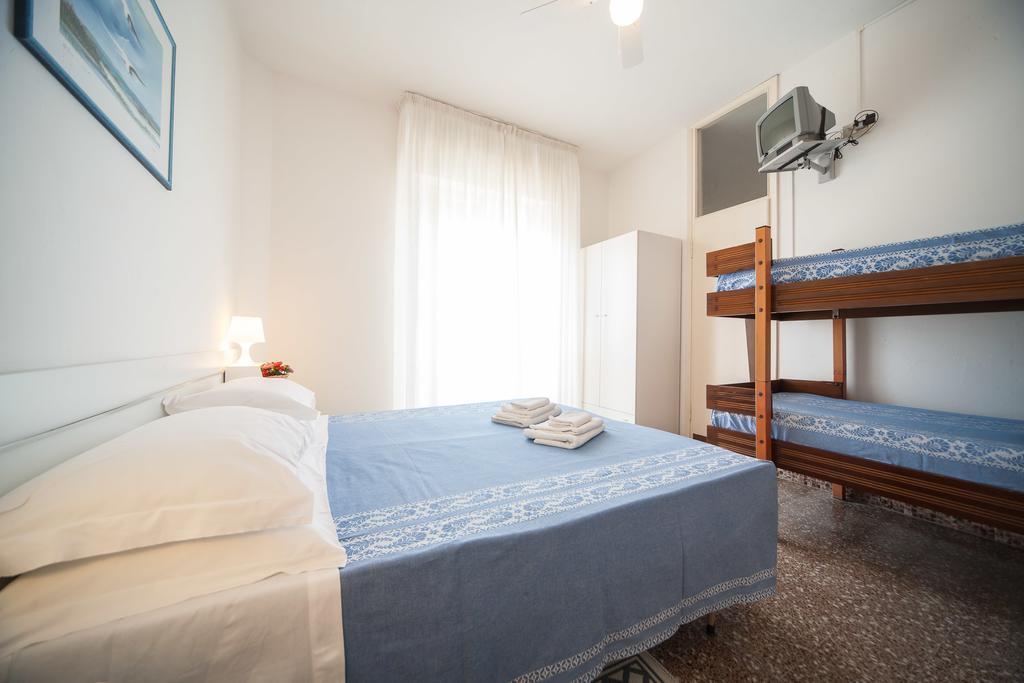 ריצ'יונה Hotel Madison מראה חיצוני תמונה