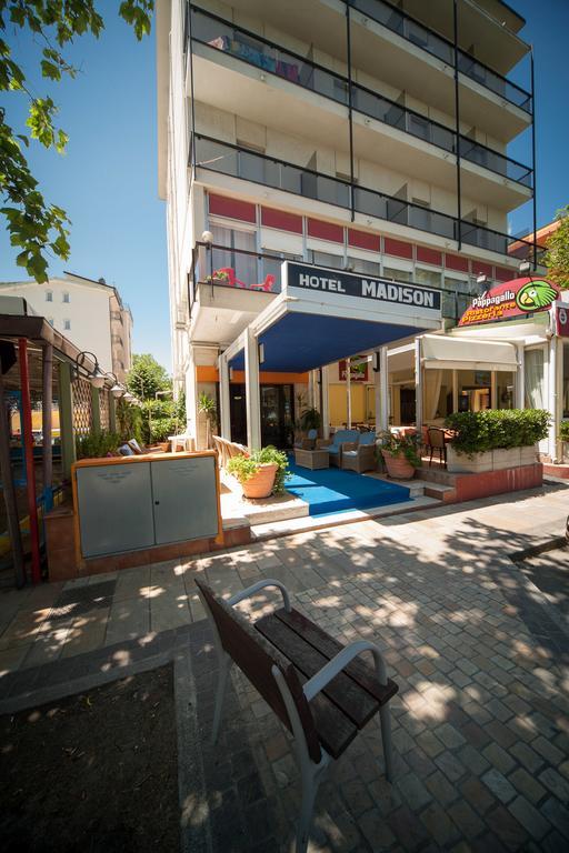 ריצ'יונה Hotel Madison מראה חיצוני תמונה